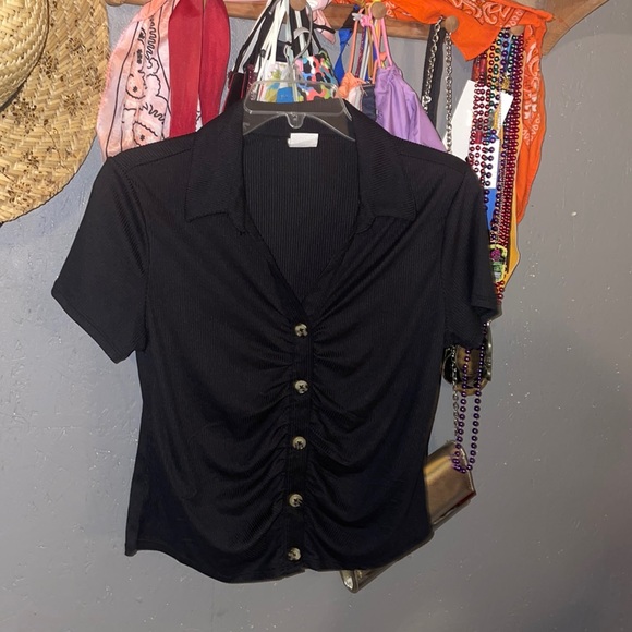 black button up crop shirt - Picture 1 of 3